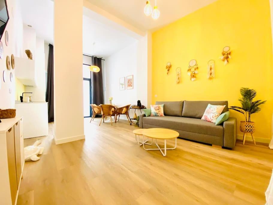 Beautiful And Charming Loft In Russafa Soho Apartment Valencia Bagian luar foto