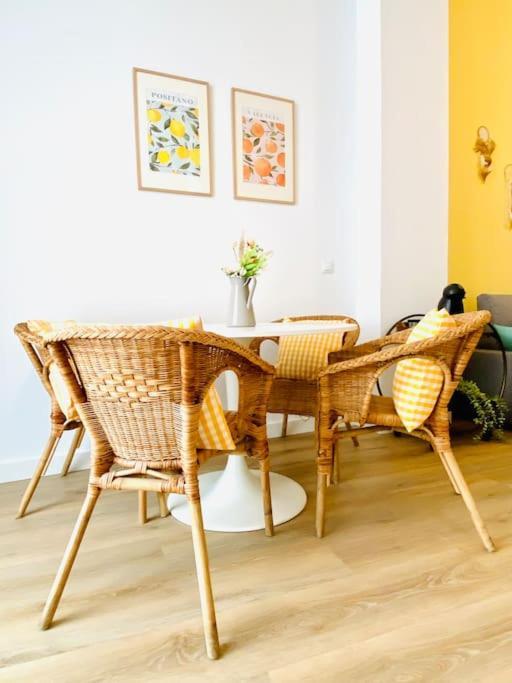 Beautiful And Charming Loft In Russafa Soho Apartment Valencia Bagian luar foto