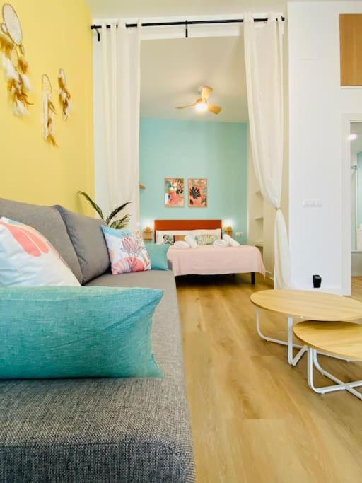 Beautiful And Charming Loft In Russafa Soho Apartment Valencia Bagian luar foto