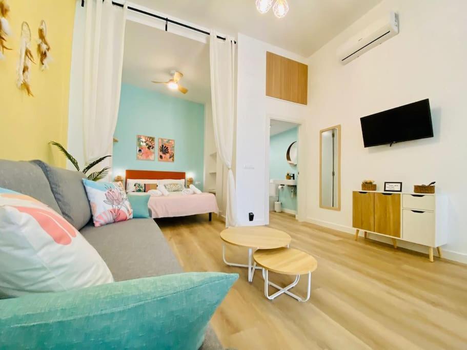 Beautiful And Charming Loft In Russafa Soho Apartment Valencia Bagian luar foto